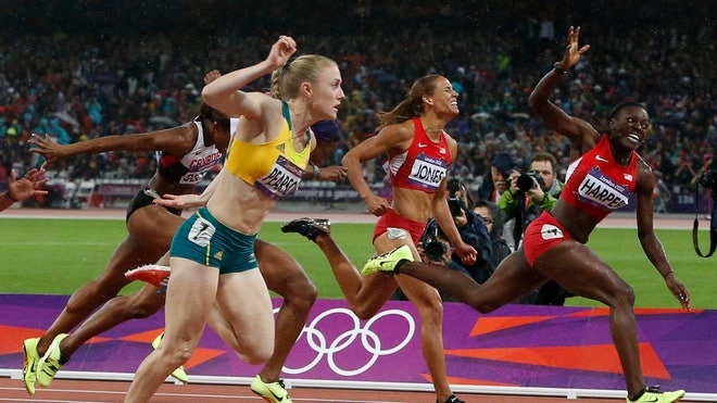 lolo jones running 660 reuters.jpg